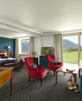 new/dunloe_bedroomsuites_superiorgapviewroom-thedunloe.jpg